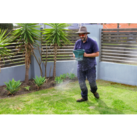 The Ultimate Guide to Choosing the Right Fertiliser for Your Lawn